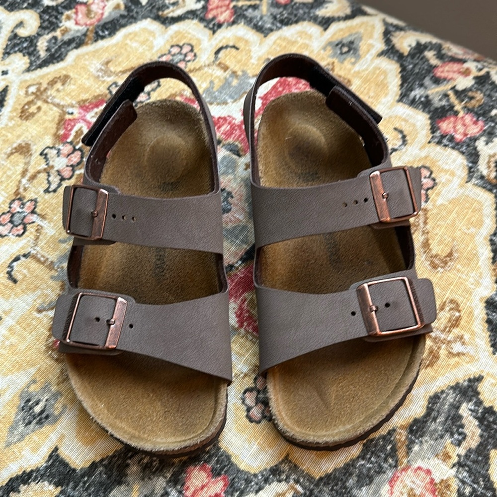 EUC big boys size 3 Birkenstocks (34)